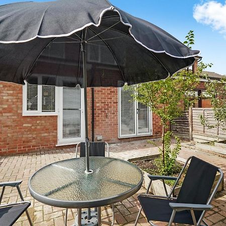 하몬드스워스 Boutique Heathrow Studio'S - Parking - Garden 아파트 외부 사진