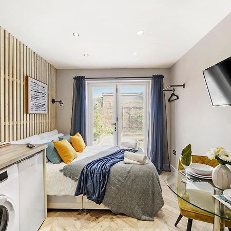 하몬드스워스 Boutique Heathrow Studio'S - Parking - Garden 아파트 외부 사진